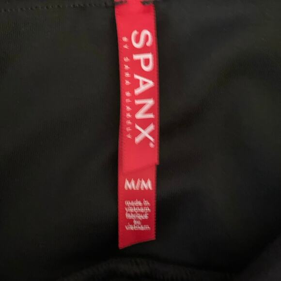 Spanx Size M Faux Leather Leggings Black High Rise Waist - Picture 4 of 6